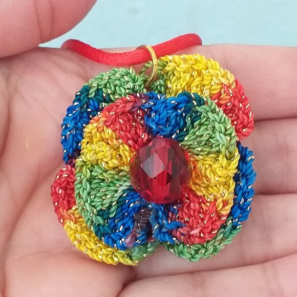 🌹 Handmade Multicolor Crochet Rose Necklace & Red Czech Crystal Earrings Set 🌟 - Picture 5 of 13